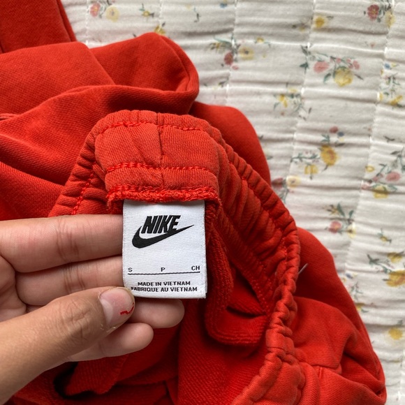 Nike sweatpants - Picture 5 of 7